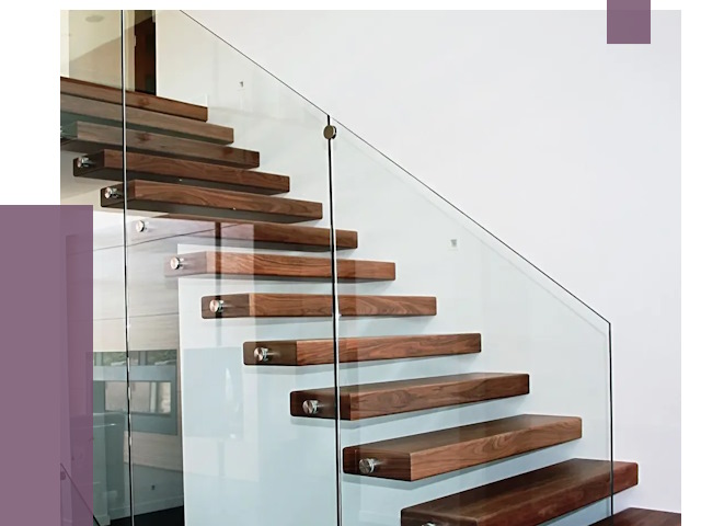 Стеклянные перила для лестницы в Сосногорске от 14958 руб.