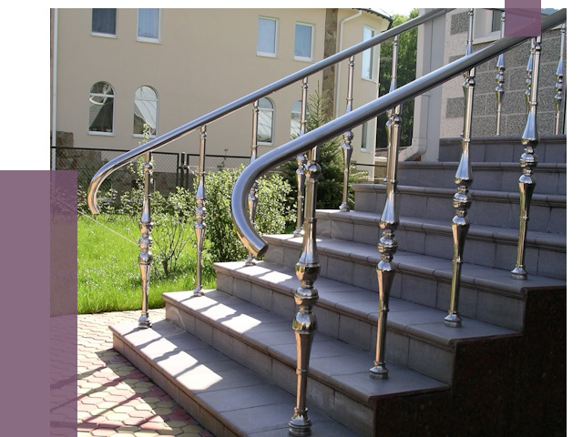 Перила для крыльца в Сосногорске от 10832 руб. — монтаж ПРОЛЁТ-Сно