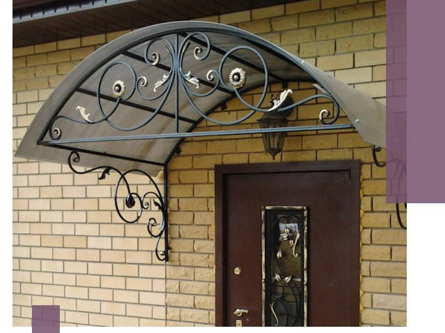 Изготовление козырьков из металла под ключ в Сосногорске