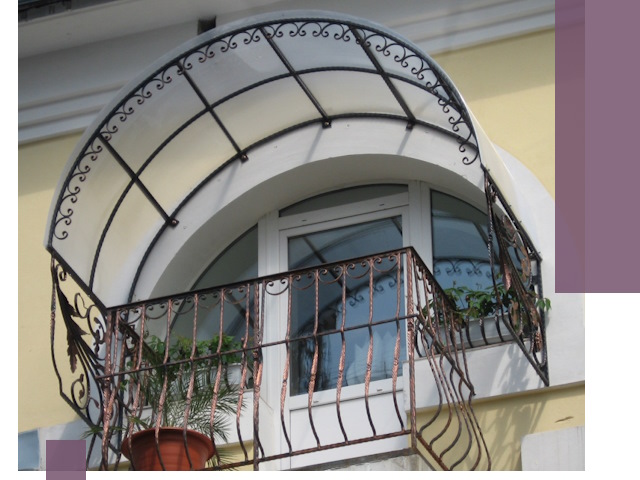 Козырьки над балконом в Сосногорске — изготовление и монтаж