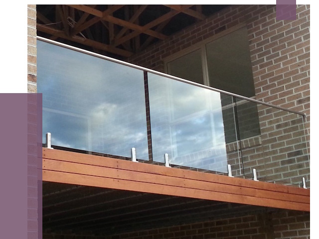 Стеклянные парапеты на крыше и террасе в Сосногорске от 11606 руб. | ПРОЛЁТ-Сно